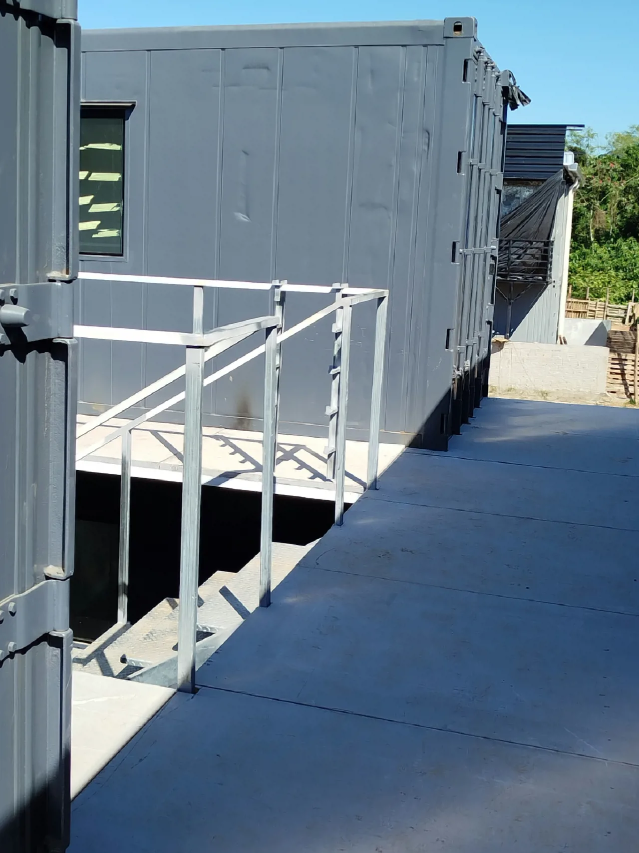 🏗️ Projeto em andamento...

Mais uma etapa sendo executada com materiais de alta qualidade, resistência e durabilidade.

➡️ Continue nos acompanhando e veja de perto cada detalhe e cada fase desse projeto até a sua conclusão.

➡️ Compartilhe com aquele amigo que está construindo ou pensando em construir.
